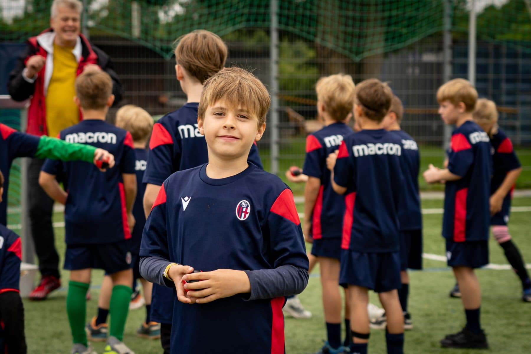 Kinder im Campus-Trikot beim Camp